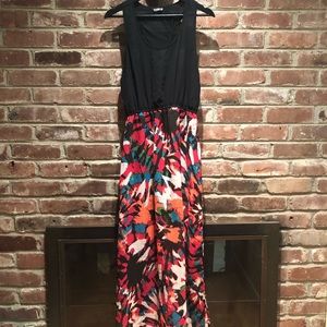 Maxi Dress w Multi Colored Sheer Bottom